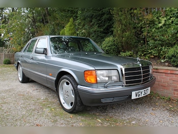 1990 - 300 SE 4dr Auto [4]