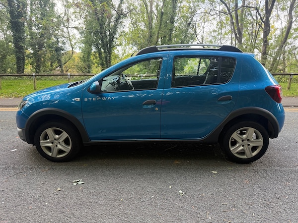 Used Dacia Sandero Stepway 2013 for sale - 76174361: Photo 4