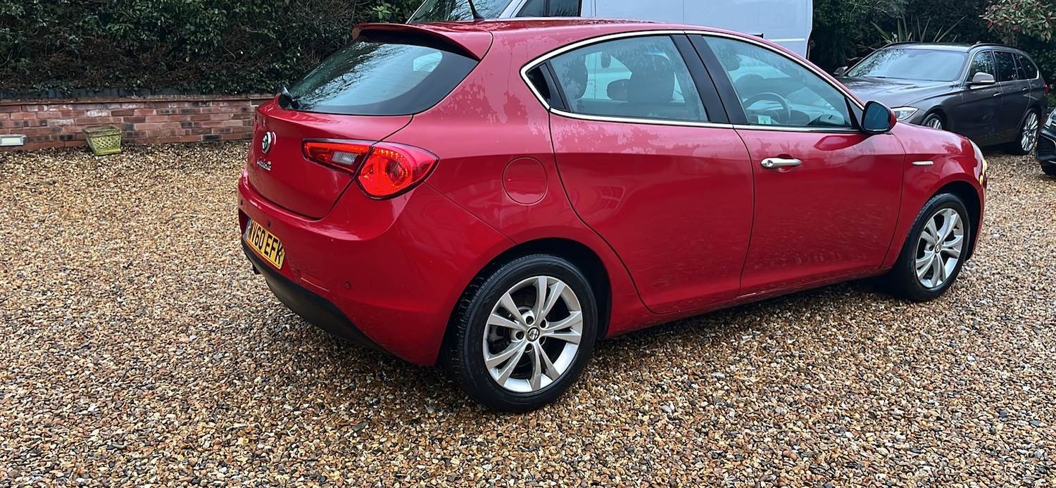 Used Alfa Romeo Giulietta 2010 for sale - 77632537: Photo 5