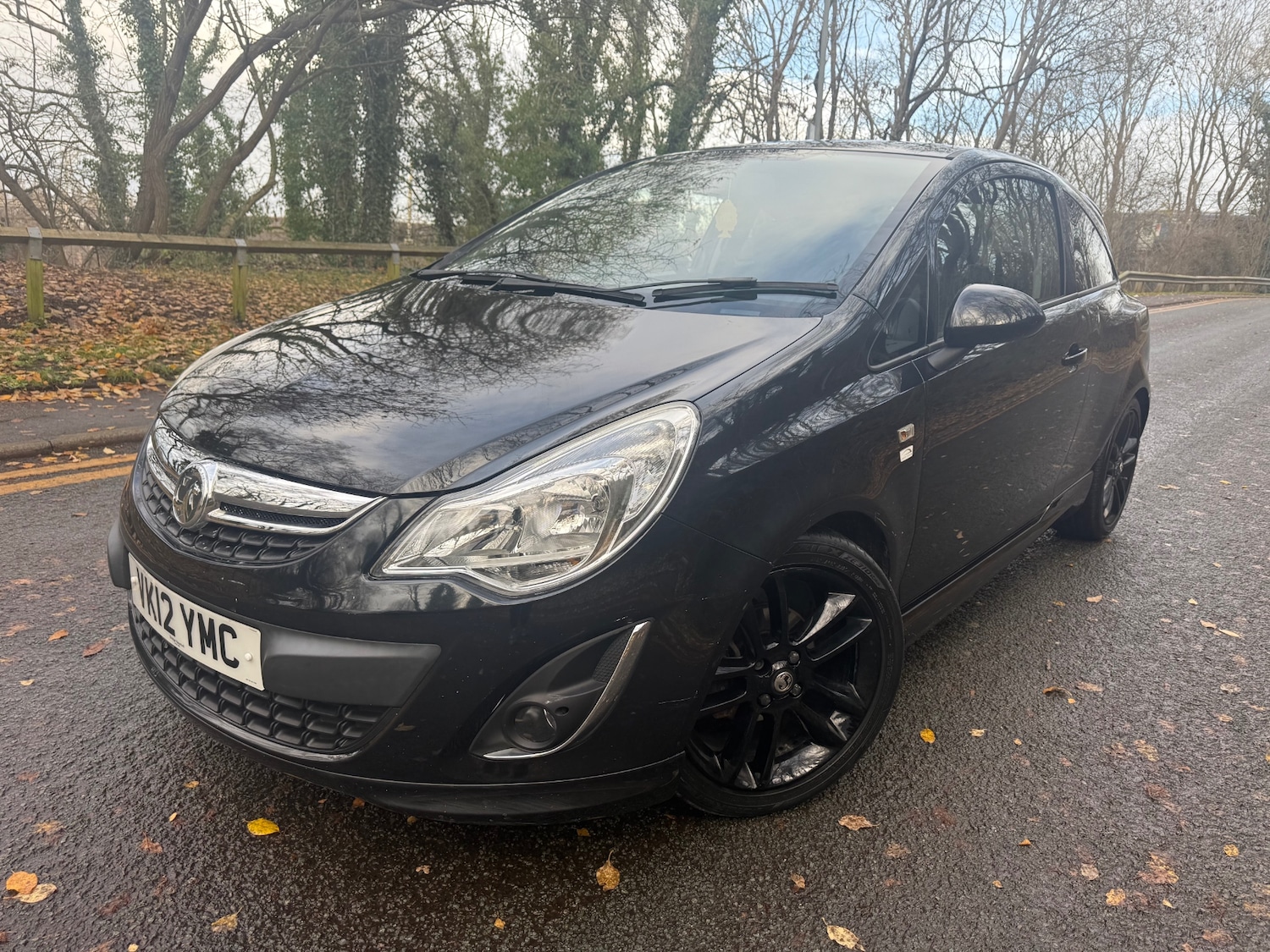 Used Vauxhall Corsa 2012 for sale - 76940431: Photo 2