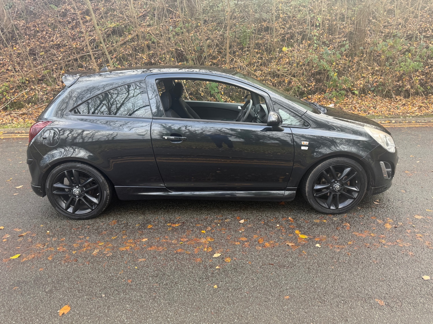 Used Vauxhall Corsa 2012 for sale - 76940431: Photo 3