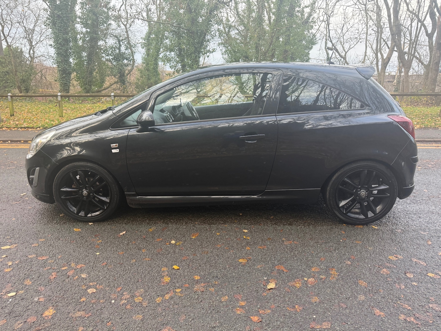 Used Vauxhall Corsa 2012 for sale - 76940431: Photo 4