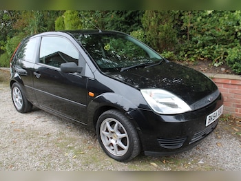 Used Ford Fiesta 2004 for sale - 76135801: Photo