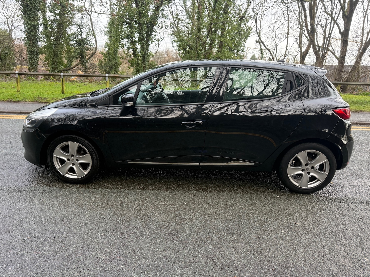 Used Renault Clio 2014 for sale - 77482225: Photo 4