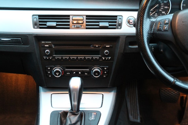 Used BMW 3 Series 2010 for sale - 76306123: Photo 12