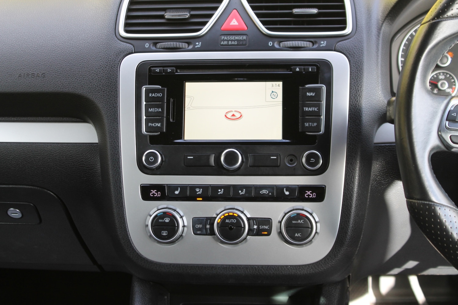 Used Volkswagen Scirocco 2014 for sale - 76325079: Photo 12