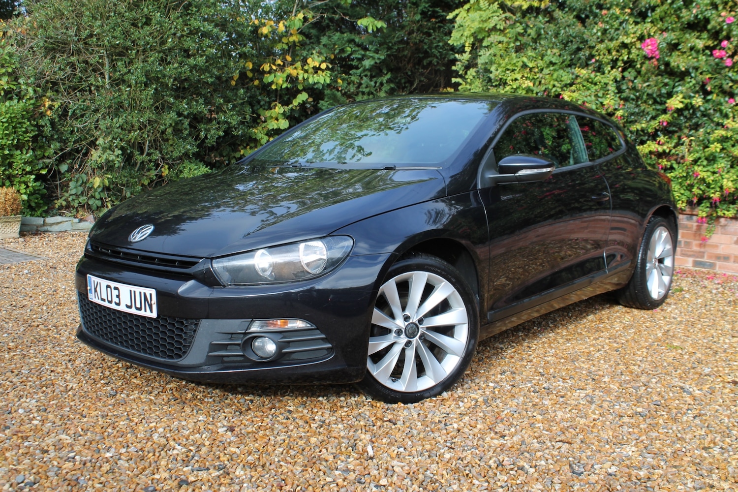 Used Volkswagen Scirocco 2014 for sale - 76325079: Photo 2