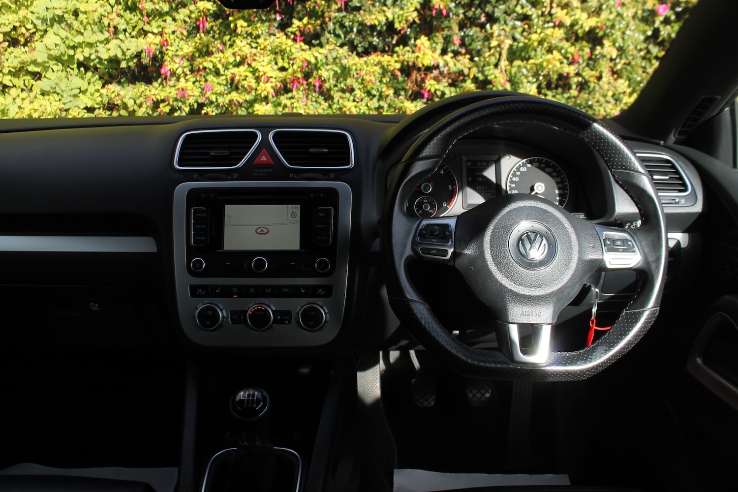 Used Volkswagen Scirocco 2014 for sale - 76325079: Photo 8