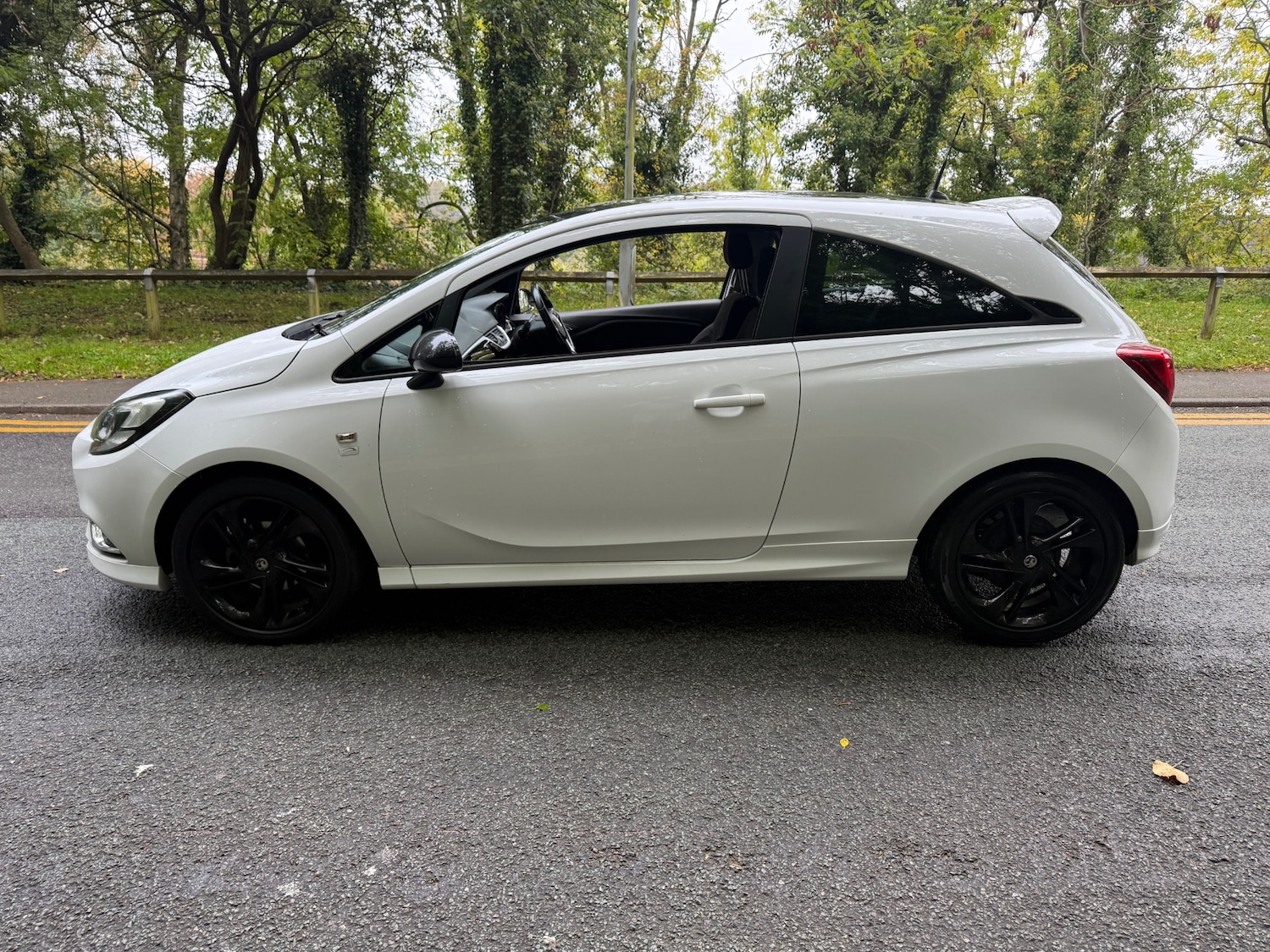 Used Vauxhall Corsa 2015 for sale - 76252424: Photo 4