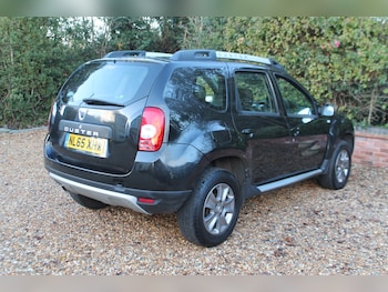 Used Dacia Duster 2015 for sale - 76669818: Photo
