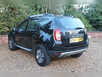 Used Dacia Duster 2015 for sale - 76669818: Photo