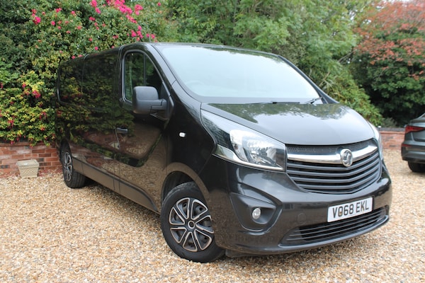 Used Vauxhall Vivaro 2018 for sale - 76244629: Photo 1