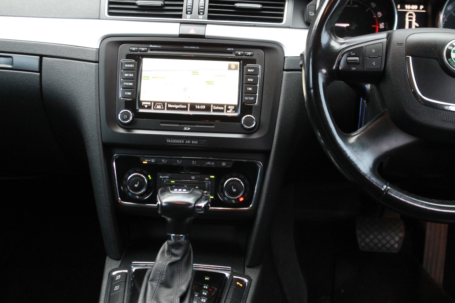 Used Skoda Superb 2011 for sale - 77409651: Photo 14