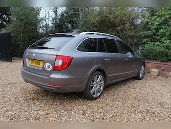 Used Skoda Superb 2011 for sale - 77409651: Photo