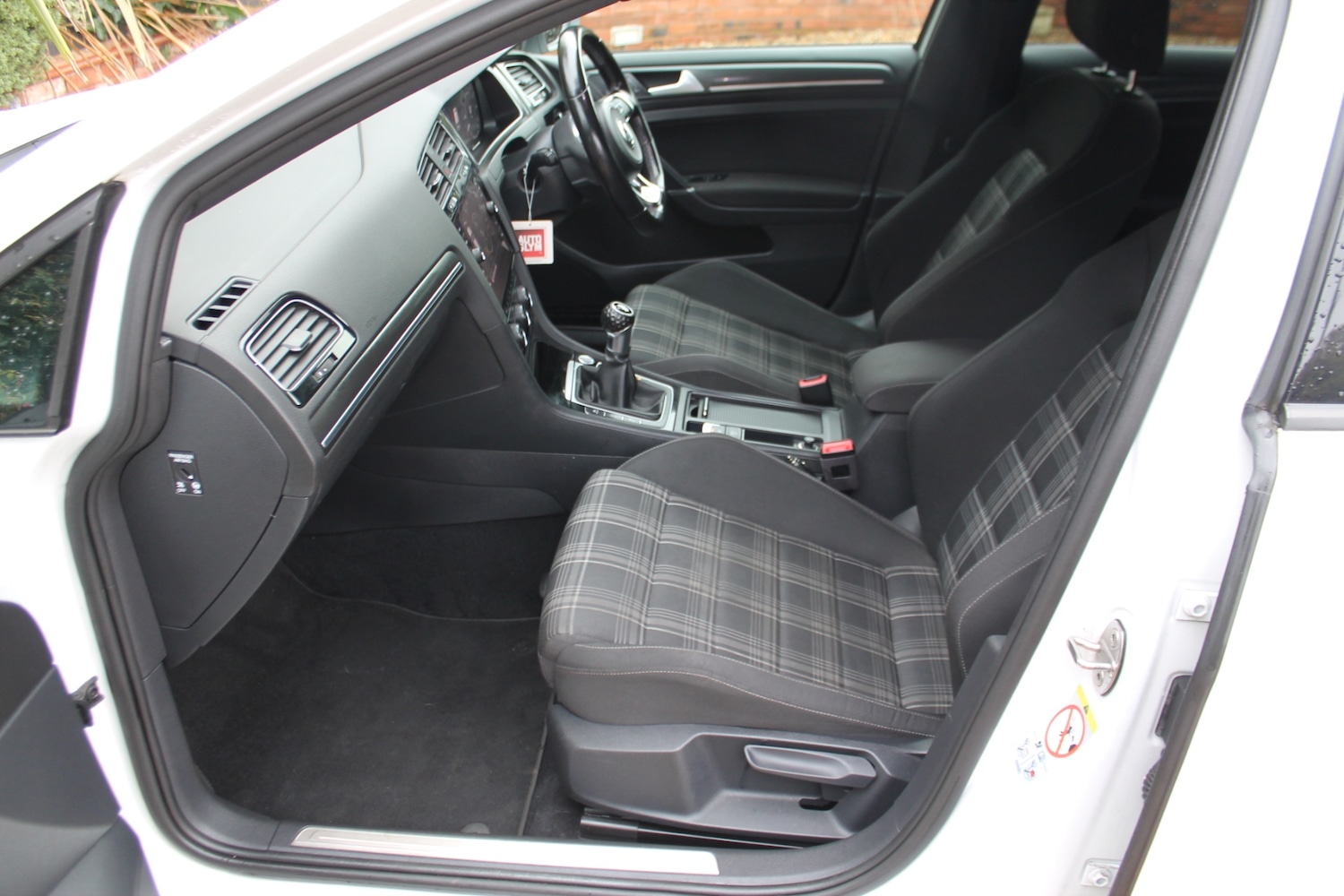 Used Volkswagen Golf 2018 for sale - 76726165: Photo 10