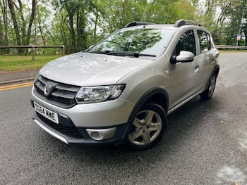 Used Dacia Sandero Stepway 2014 for sale - 79754085: Photo