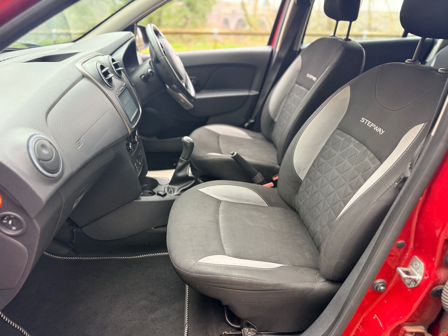 Used Dacia Sandero Stepway 2014 for sale - 78098945: Photo 10