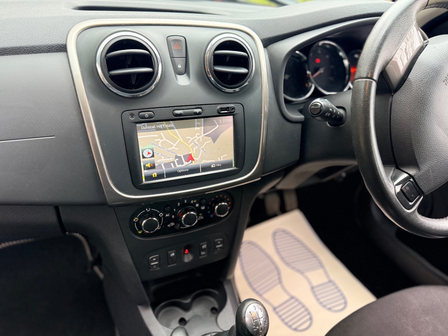 Used Dacia Sandero Stepway 2014 for sale - 78098945: Photo 13