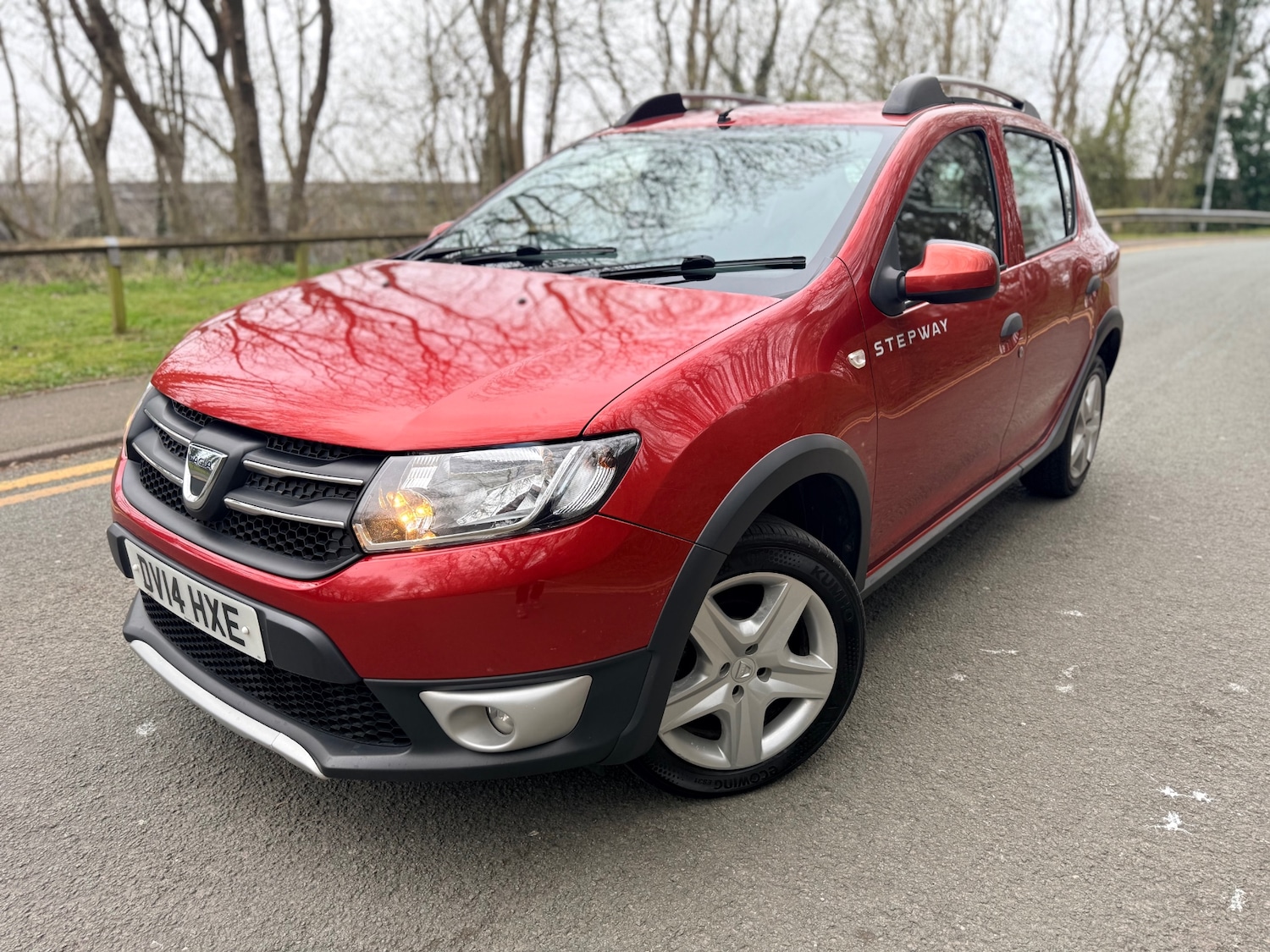 Used Dacia Sandero Stepway 2014 for sale - 78098945: Photo 2