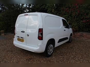 Used Vauxhall Combo 2019 for sale - 75962100: Photo