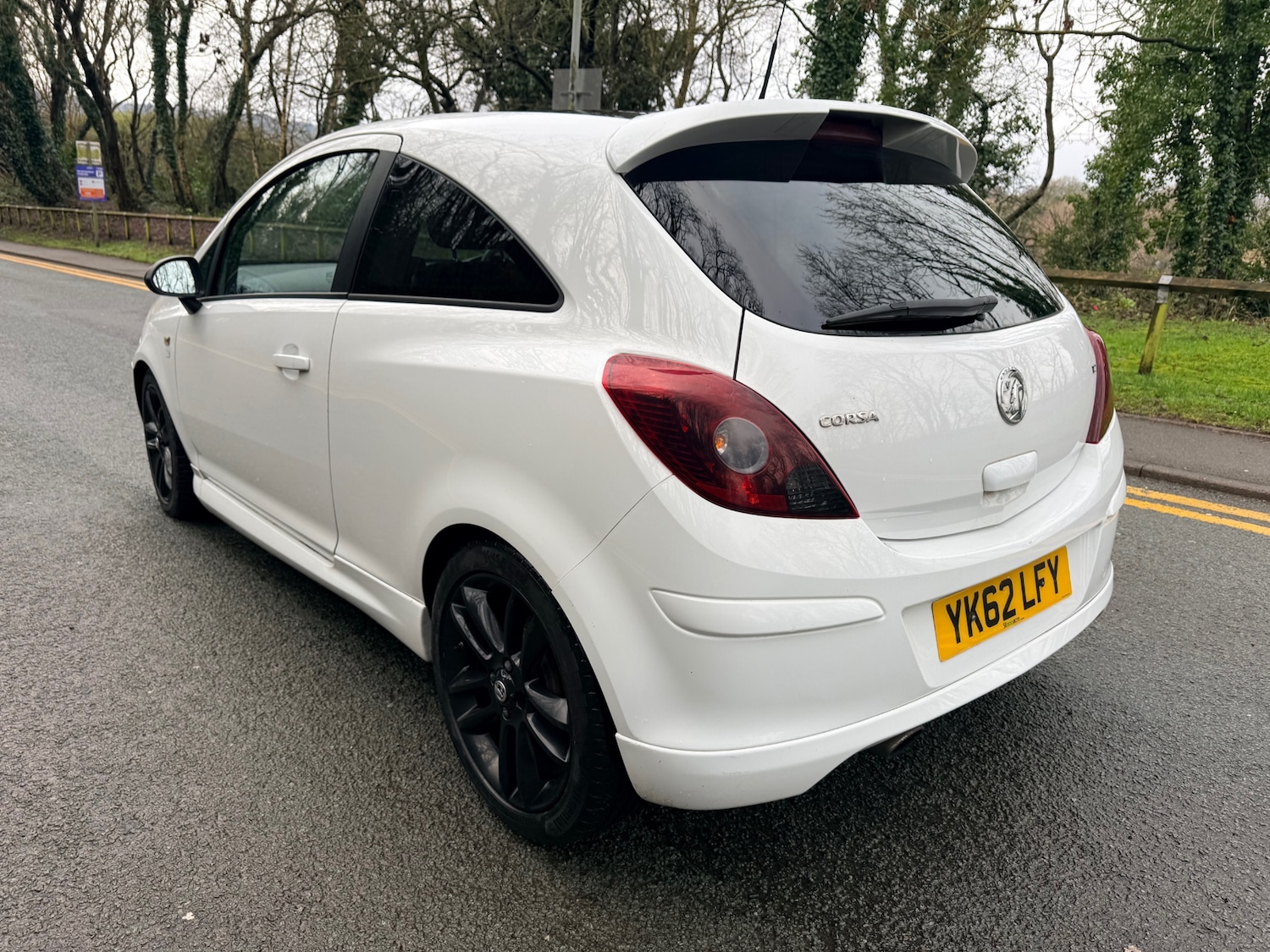 Used Vauxhall Corsa 2012 for sale - 77562934: Photo 4
