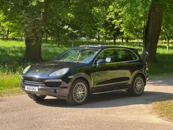 Used Porsche Cayenne 2011 for sale - 74140088: Photo
