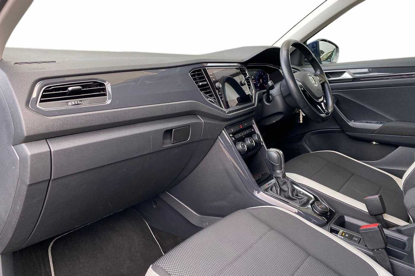 Used Volkswagen T-Roc 2018 for sale - 77193225: Photo 2