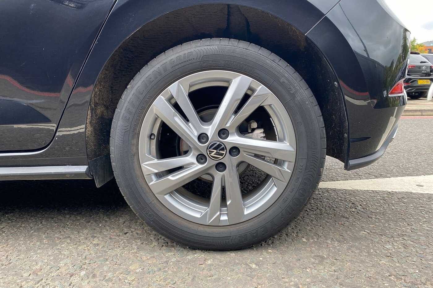 Used Volkswagen Polo 2024 for sale - 76677661: Photo 5