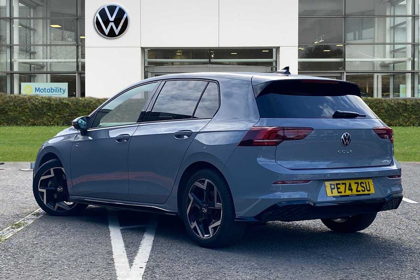 Used Volkswagen Golf 2024 for sale - 76677249: Photo 3