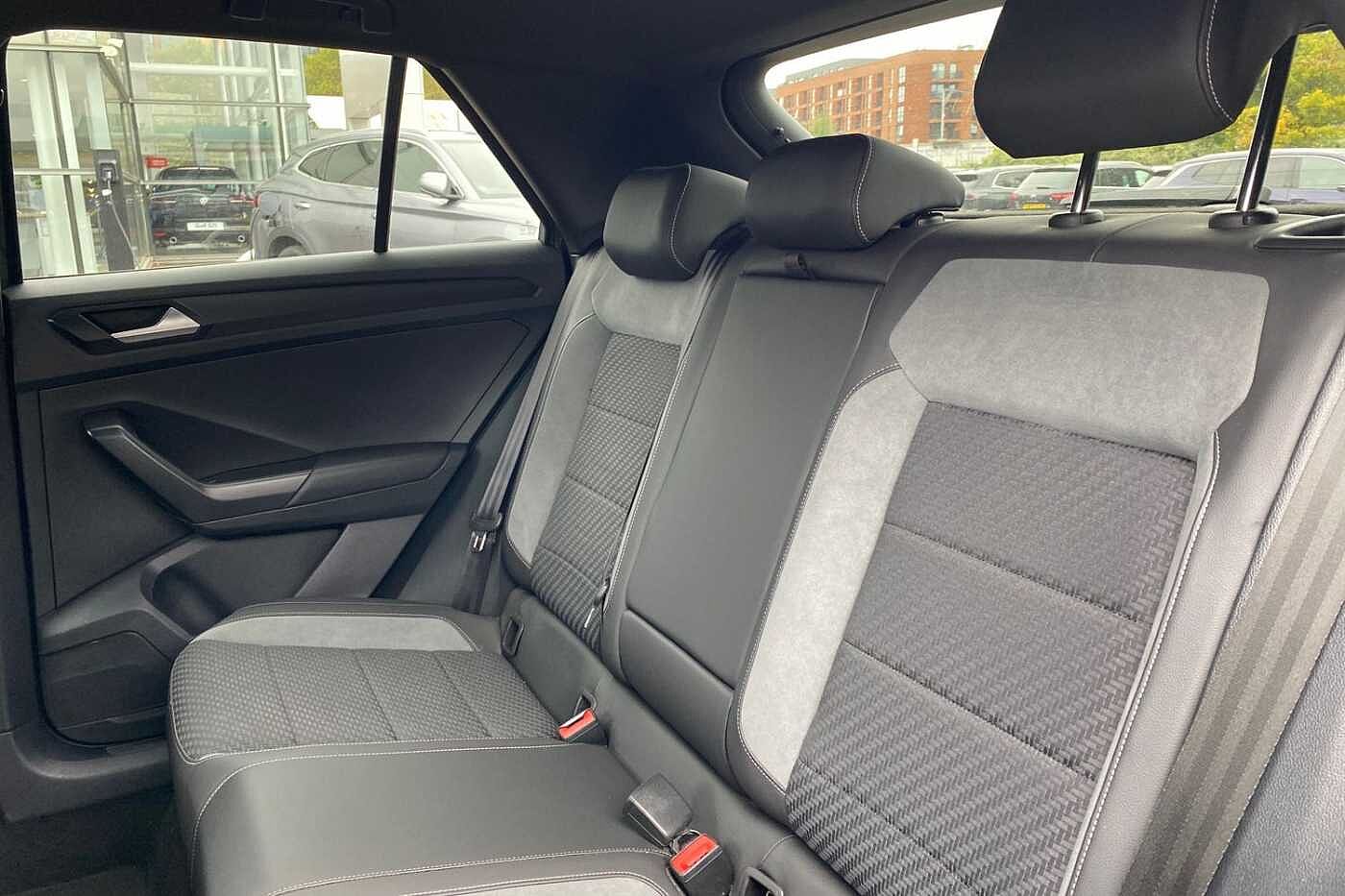 Used Volkswagen T-Roc 2021 for sale - 76681090: Photo 9