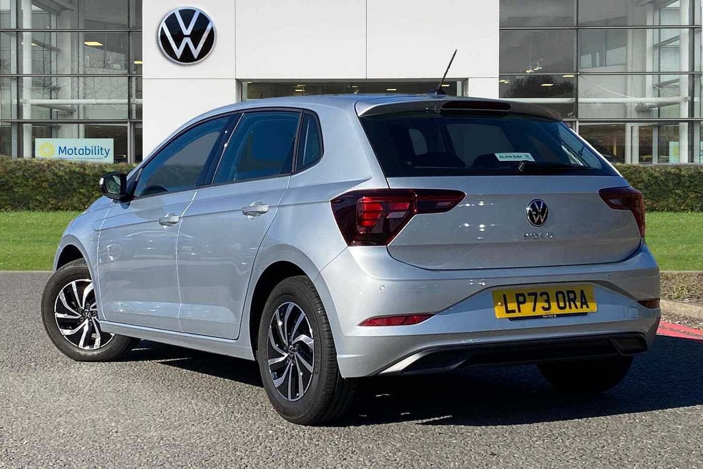 Used Volkswagen Polo 2024 for sale - 76676599: Photo 3