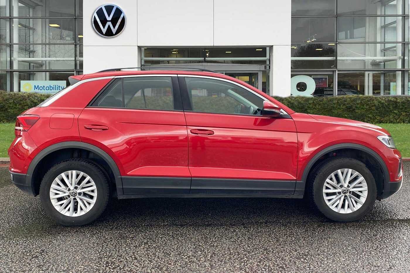 Used Volkswagen T-Roc 2022 for sale - 77193229: Photo 4