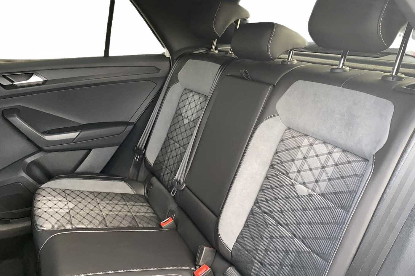 Used Volkswagen T-Roc 2024 for sale - 76676792: Photo 9