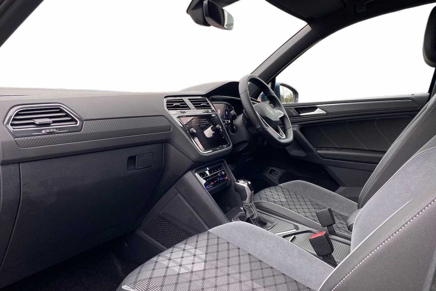 Used Volkswagen Tiguan 2023 for sale - 76676157: Photo 2