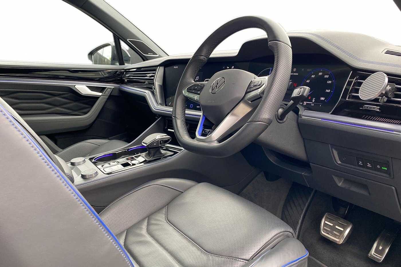 Used Volkswagen Touareg 2025 for sale - 76681514: Photo 6