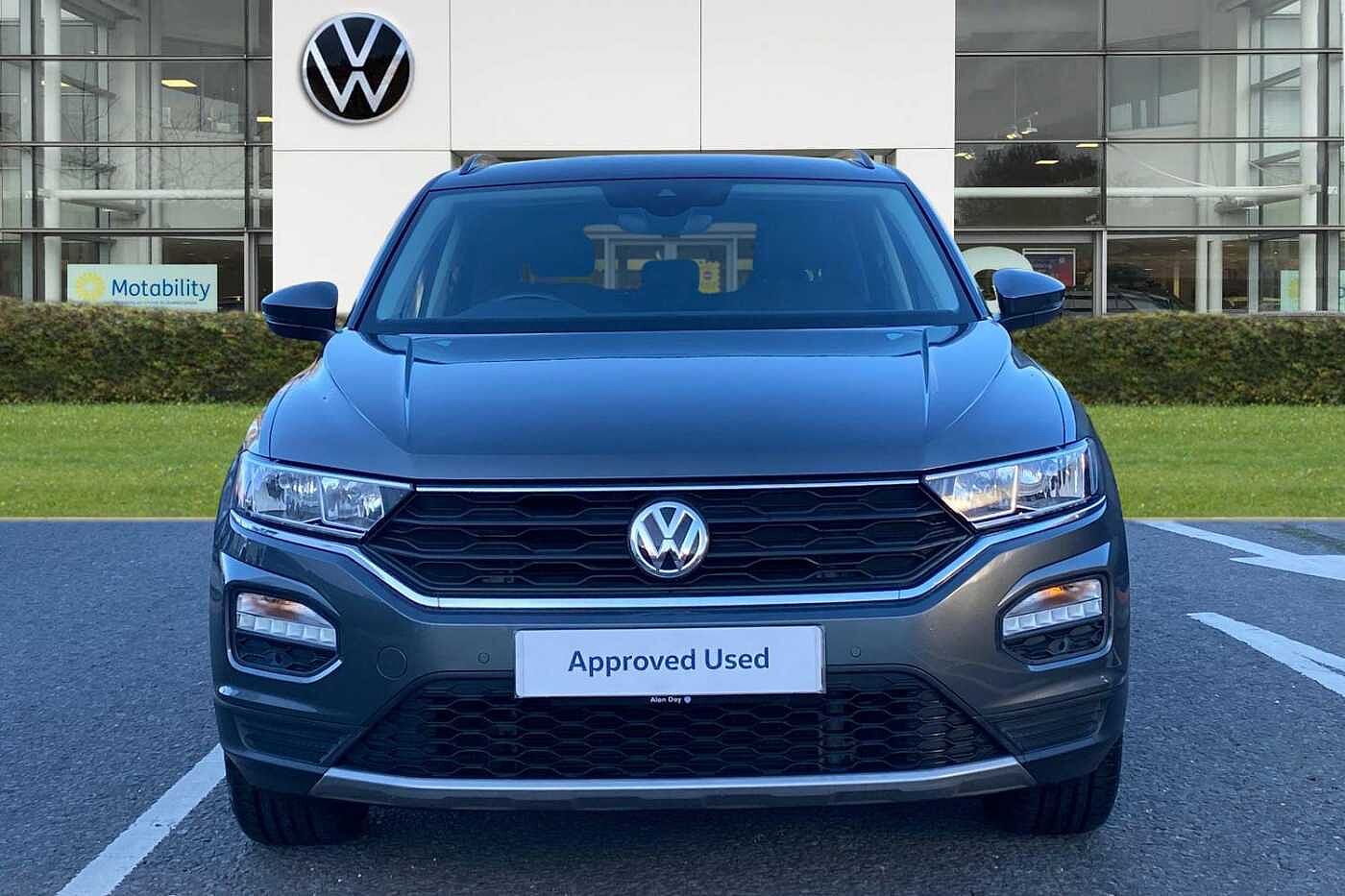 Used Volkswagen T-Roc 2018 for sale - 77193226: Photo 8