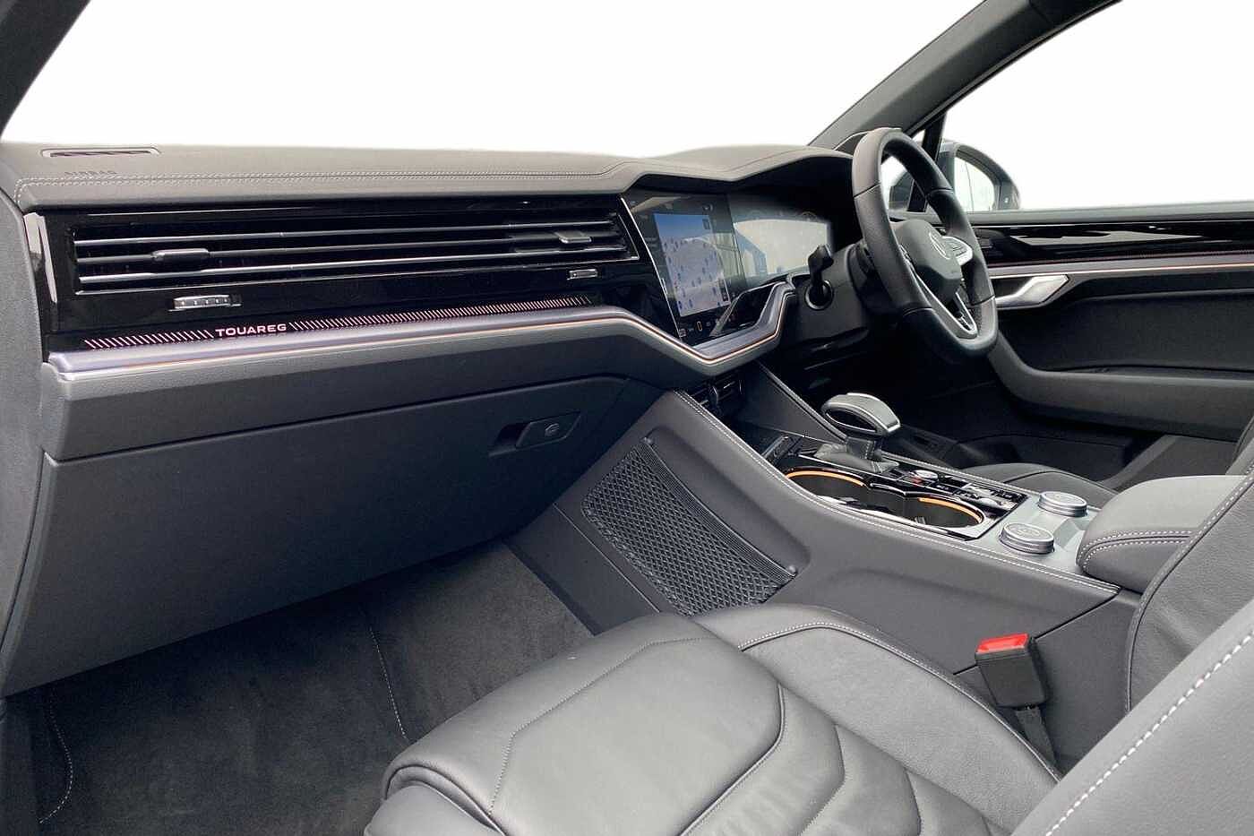 Used Volkswagen Touareg 2025 for sale - 77193293: Photo 2