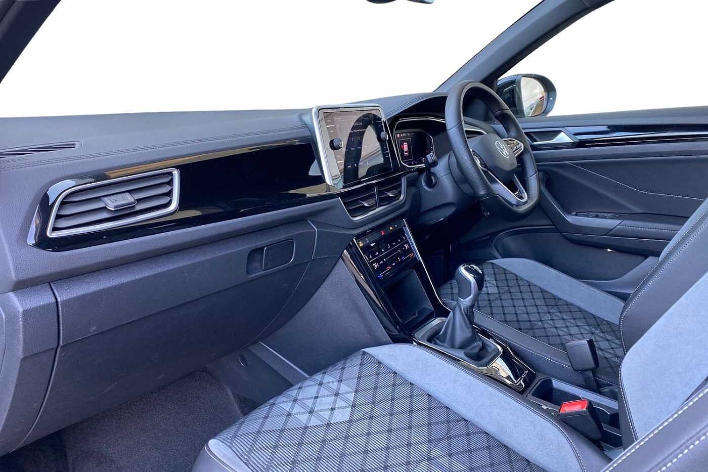 Used Volkswagen T-Roc 2022 for sale - 77193232: Photo 2