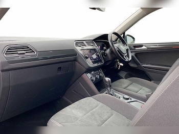 Used Volkswagen Tiguan 2020 for sale - 76680932: Photo