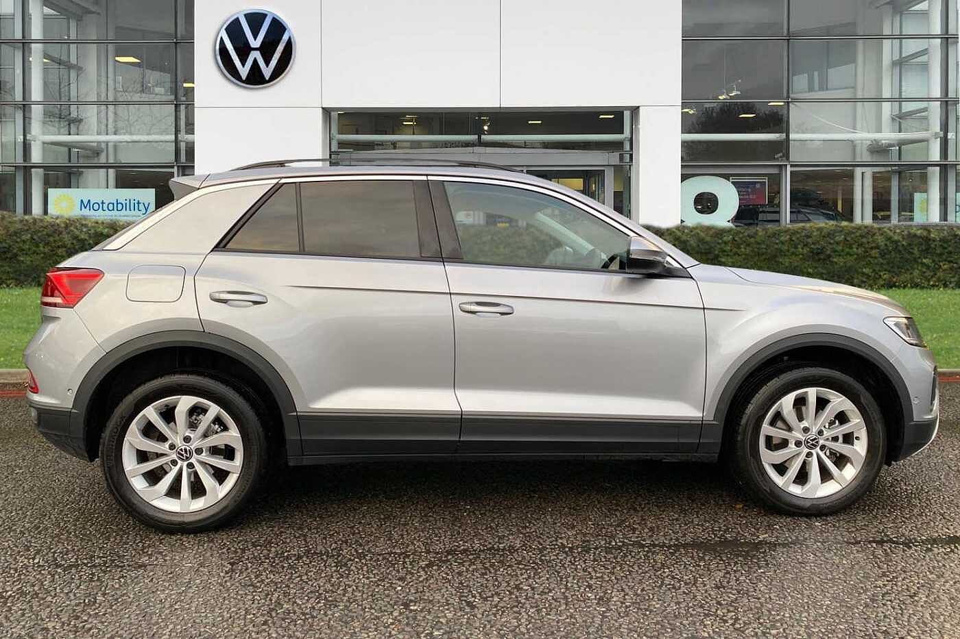 Used Volkswagen T-Roc 2025 for sale - 77193243: Photo 4