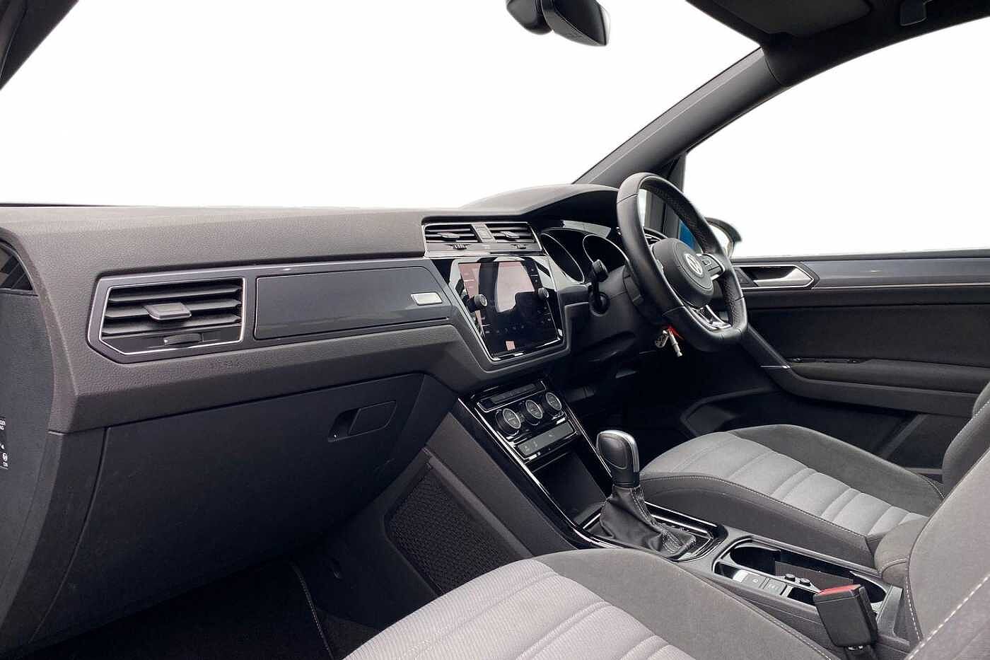 Used Volkswagen Touran 2020 for sale - 77193290: Photo 2