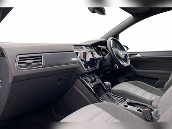 Used Volkswagen Touran 2020 for sale - 77193290: Photo