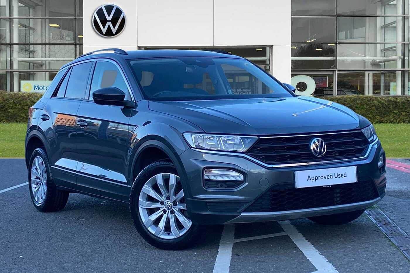 Used Volkswagen T-Roc 2018 for sale - 76673643: Photo 1