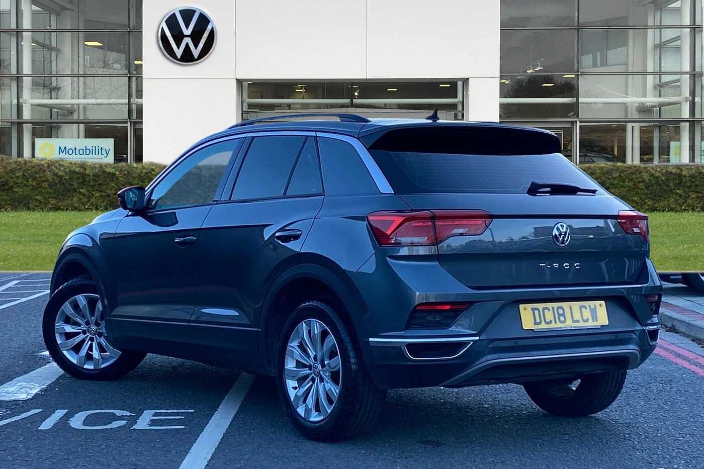 Used Volkswagen T-Roc 2018 for sale - 76673643: Photo 3