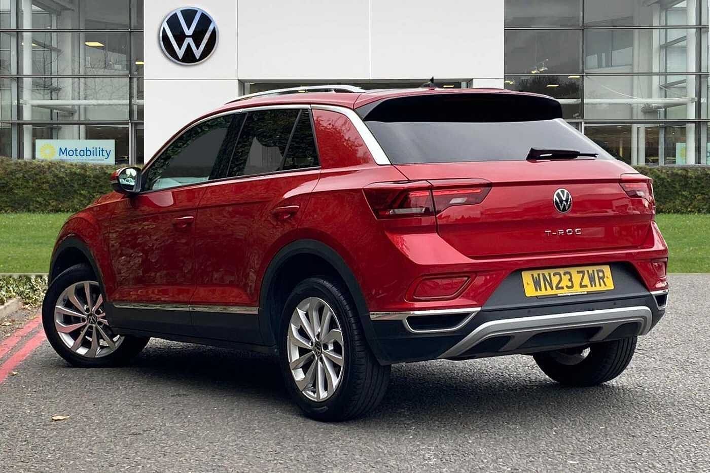 Used Volkswagen T-Roc 2023 for sale - 76676498: Photo 3