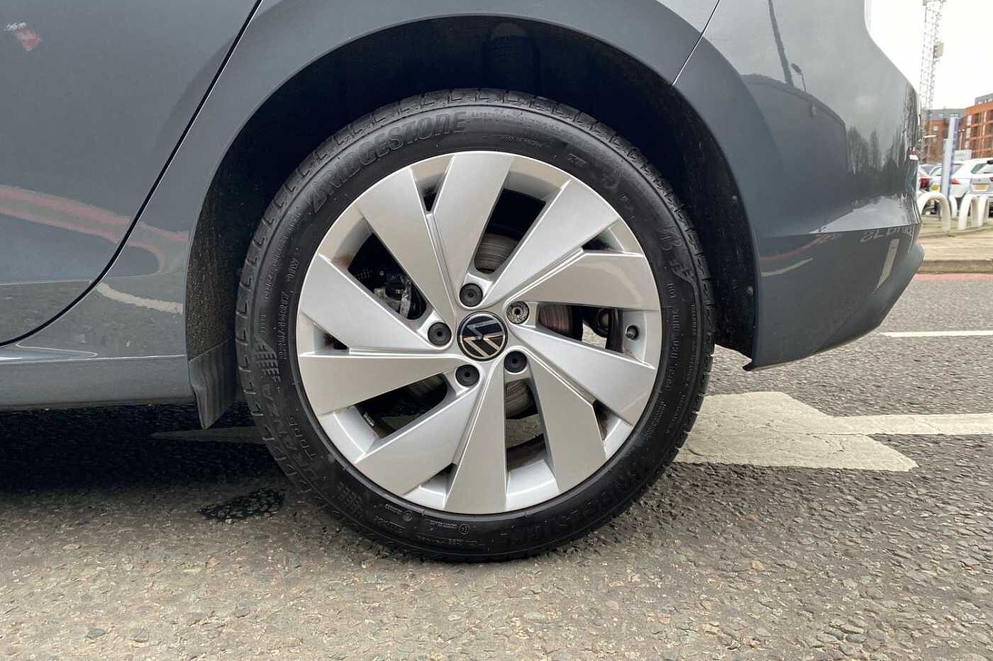 Used Volkswagen Golf 2024 for sale - 77193355: Photo 5