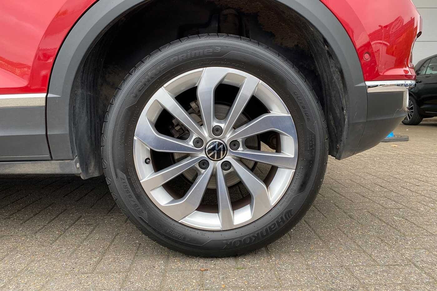 Used Volkswagen T-Roc 2023 for sale - 77193236: Photo 5