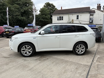 Used Mitsubishi Outlander 2015 for sale - 79434246: Photo
