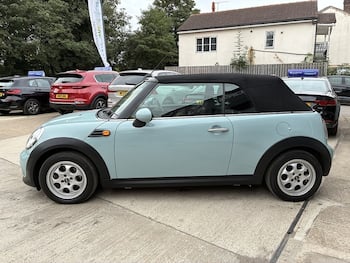 Used MINI Convertible 2011 for sale - 79773839: Photo