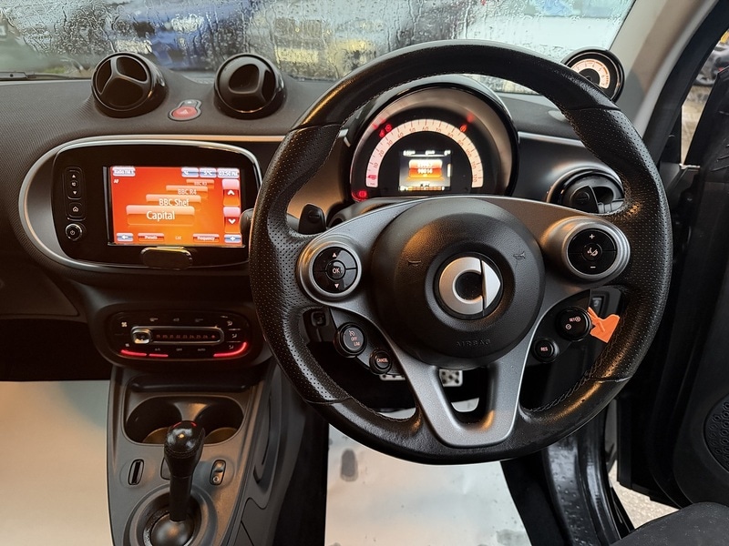 Used smart fortwo 2017 for sale - 76615839: Photo 10